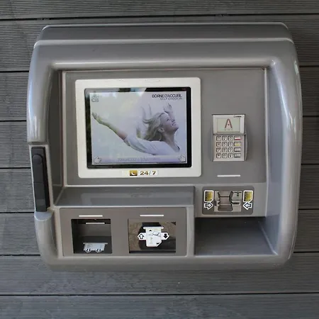 ホテル Initial By Balladins Bethune