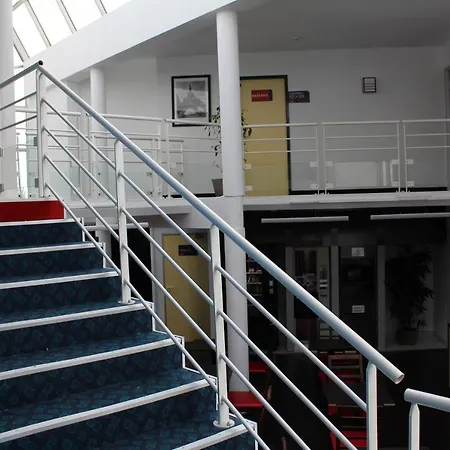 ホテル Initial By Balladins Bethune 2*