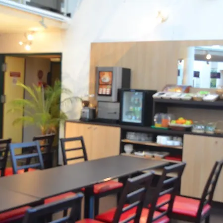 ホテル Initial By Balladins Bethune バーヴリー