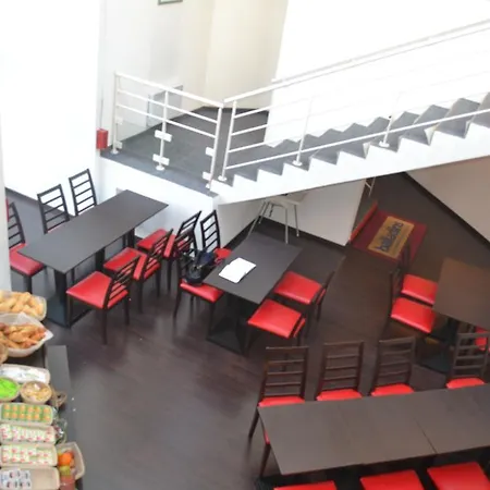 ホテル Initial By Balladins Bethune 2*