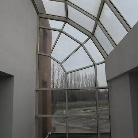 ホテル Initial By Balladins Bethune バーヴリー