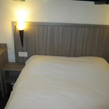 Initial By Balladins Bethune 2* バーヴリー