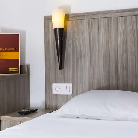 Initial By Balladins Bethune ホテル バーヴリー