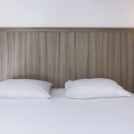 ホテル Initial By Balladins Bethune