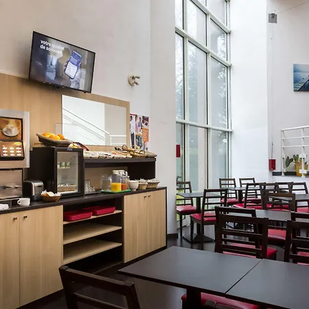 Initial By Balladins Bethune ホテル