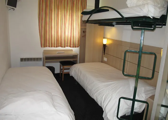 Initial By Balladins Béthune Hotel 2*