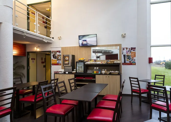 Initial By Balladins Béthune Hotel 2*